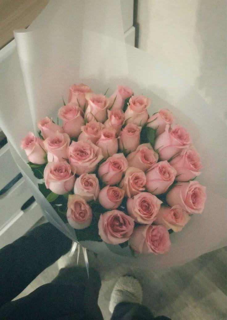 MeadowCrestAnchor workshop space where corporate flower arrangements are designed and prepared for business delivery